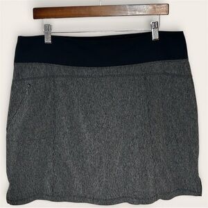 Tuff Athletics Black and Gray Mini Skort - Size XL/TG